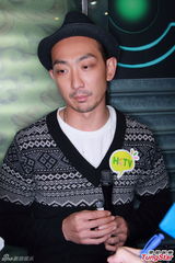 组图：CTI新剧《开脑儆探》黄日华父女飙戏