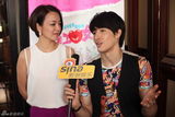 组图：《粉红女郎》发布会 结婚狂阿雅左拥右抱