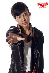 组图：快男成都十强出炉 民族风格选手涌现