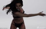 组图：Gaga《ARTPOP》短片变科学怪人自我分解