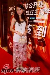 幻灯图集：中网明星队成立三周年 董洁产后素颜亮相