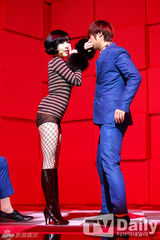 组图：李玟雨佳仁亮相MCD GirlsDay获第一