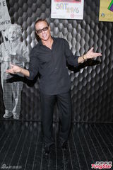 组图：尚格云顿到港筹划新片 或邀亚洲明星参与