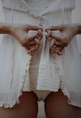 组图：日女星水野美纪黑暗系大尺度写真