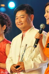 幻灯图：电视节目主持人30年年度风云人物盛典举行