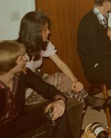 组图：翁美玲生前英国旧照曝光 与荷兰男友恩爱