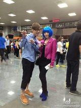 组图：群星捧场GaGa台北个唱 静茹蓝发吴佩慈卖萌