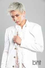 组图：韩国新男团M.pire拍酷帅写真冷傲性感