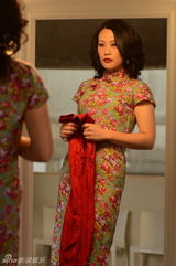 组图：邬君梅《女人帮》尽显时尚优雅风情