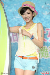 组图：Dream Girls清凉出镜 大秀性感美腿