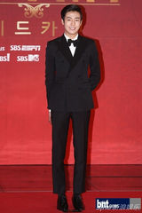 组图：《2012SBS演技大赏》孙贤株夺魁