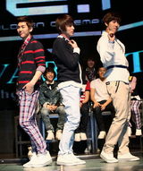 高清图：韩国偶像组合ZE:A首尔举行showcase