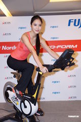 组图：白歆惠日本求姻缘 男友想找圈外人