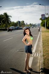 幻灯图：田雨霖比基尼写真性感妩媚 大秀好身材