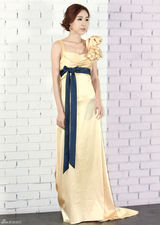 组图：韩星简美妍写真记者会 优雅性感妩媚动人