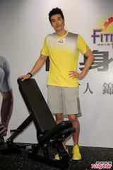 组图：蔡依林男友亮相 阳光俊朗帅气十足