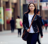 组图：《新编辑部故事》开播 机车女焦俊艳亮相