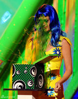 幻灯图集：美国儿童选择奖 凯蒂佩里台上遭恶搞