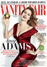 组图：39岁不老公主艾米《名利场》封面秀乳沟