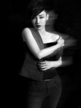 组图：白百何多面个性大片 成“治愈系”代言人