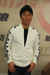 组图：满文军做客新浪聊《我是歌手》