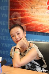 组图：《天涯明月刀》傅艺伟首演打女称过瘾