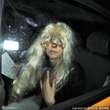 组图：阿曼达拜恩斯高空抛物被捕 蓬头垢面狼狈