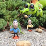 组图：花生壳名人肖像画 埃尔-顿约翰造型搞怪