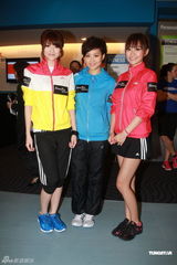 组图：任达华自曝机场遇炸弹 杨爱瑾望健身练线条