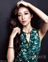 组图：韩雪拍时尚大片尽显优雅女人味