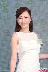 组图：张智霖讽整容成风 刘心悠望对脚整形