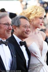 组图：主席斯皮尔伯格携评委会成员亮相