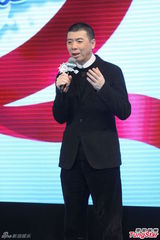 组图：冯小刚展现慈父柔情 大方分享和女儿趣事