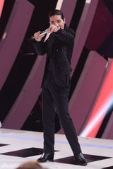 组图：和声韩红献导演处女秀 称PK黄绮珊会死