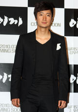 高清图：《苔藓》媒体首映式 朴海日等出席现场