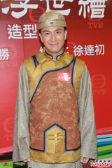 组图：刘丹望媳妇杨幂来港产子 陈山聪否认欠债