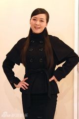 幻灯：李琳演都市女强人 百变造型时尚抢眼