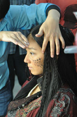 组图：《龙门飞甲》桂纶镁奢华造型恶女附身