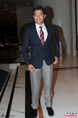 组图：周显扬杜致朗完婚 郭富城等众星道贺