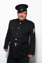 高清图：《给野兽献花》曝光房祖名安以轩等定妆照