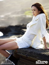 幻灯：韩彩英夏威夷拍摄服装画报 展独特魅力