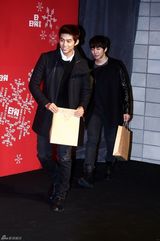 高清组图：韩片《巨塔》VIP首映举行群星捧场