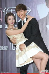 组图：炎亚纶模仿萧敬腾 集邮郭雪芙李毓芬