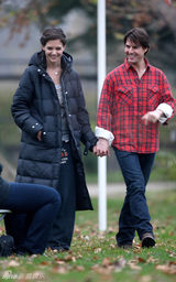 组图：回顾汤姆与凯蒂一家幸福瞬间