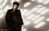 组图：李威杂志写真化身暗夜重生轻骑士