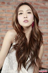 组图：薛凯琪最看重爱情 自曝享受暗恋