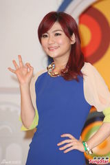 组图：纳豆不爱短发女 澄清无意追郭雪芙