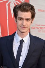 组图：艾玛和加菲情侣档现身《超凡蜘蛛侠》洛城首映