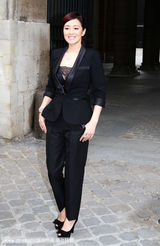 组图：巴黎2011秋冬时装周 巩俐范冰冰华丽亮相 