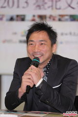 组图：五月天石头演戏上瘾 欲挑战同性恋角色